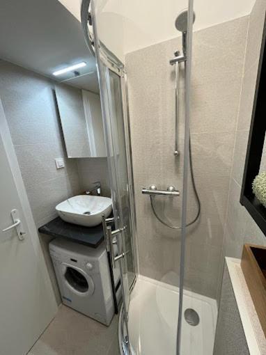 Micro 5 Luxury Apartment Zagabria Esterno foto